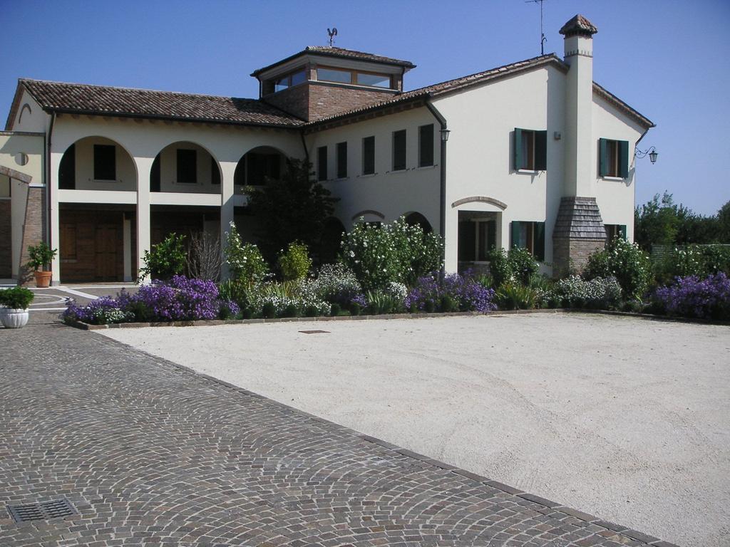 Agriturismo Due Torri มอนเตเบลลูนา ภายนอก รูปภาพ