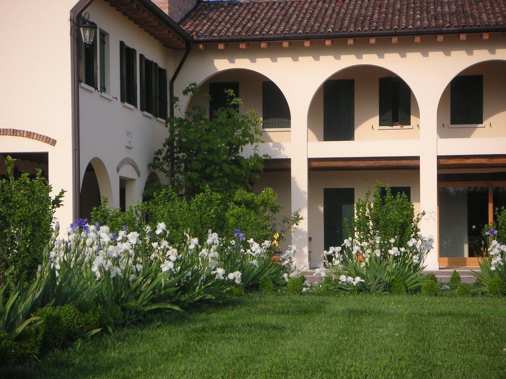 Agriturismo Due Torri มอนเตเบลลูนา ภายนอก รูปภาพ