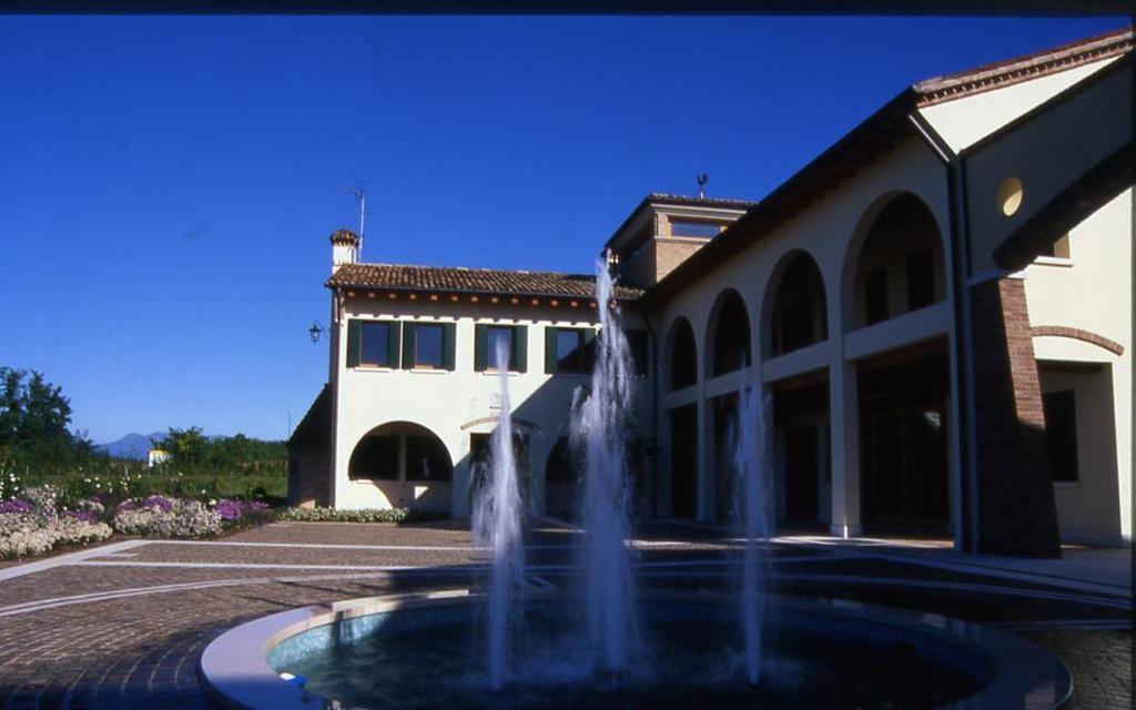 Agriturismo Due Torri มอนเตเบลลูนา ภายนอก รูปภาพ
