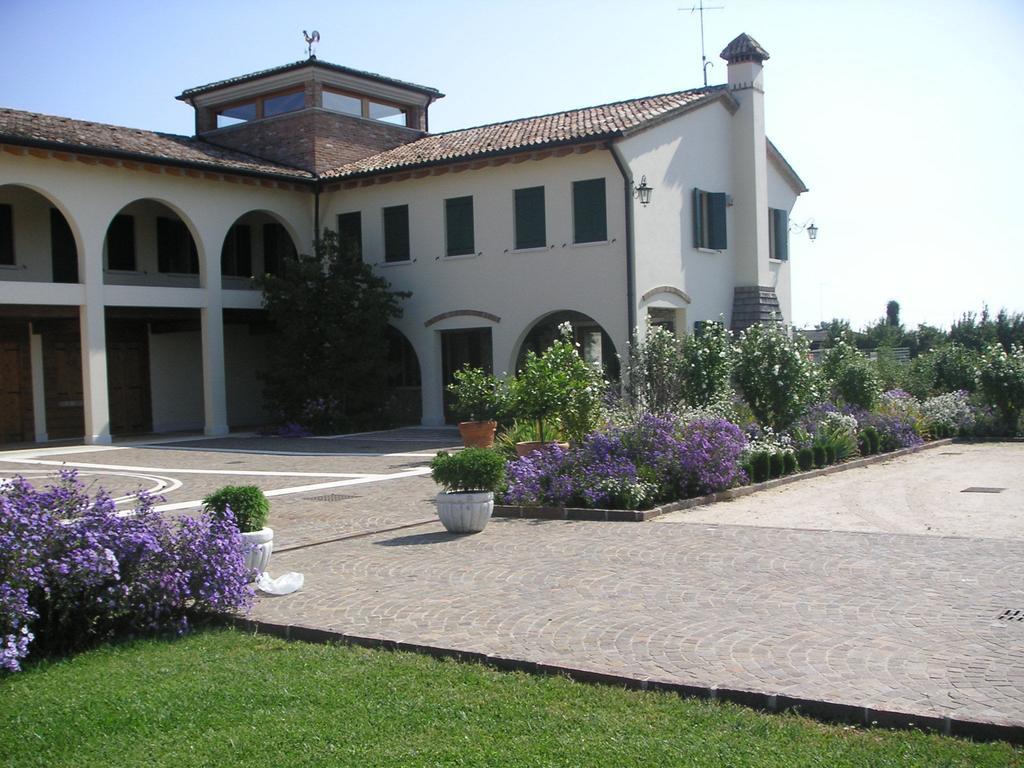 Agriturismo Due Torri มอนเตเบลลูนา ภายนอก รูปภาพ